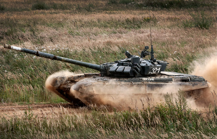 Российские танкисты с 201-й базы в Таджикистане дошли до афганской границы Российские танкисты с 201-й базы в Таджикистане дошли до афганской границы