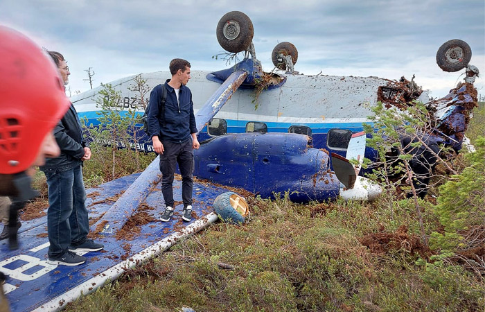 Двигатели аварийно севшего Ан-28 заглохли при обледенении в облаках Двигатели аварийно севшего Ан-28 заглохли при обледенении в облаках