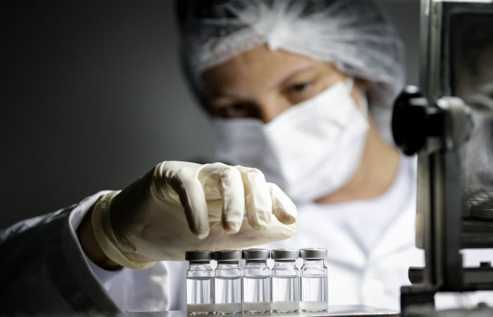 В РФ начались испытания комбинации вакцин AstraZeneca и "Спутник Лайт" В РФ начались испытания комбинации вакцин AstraZeneca и "Спутник Лайт"