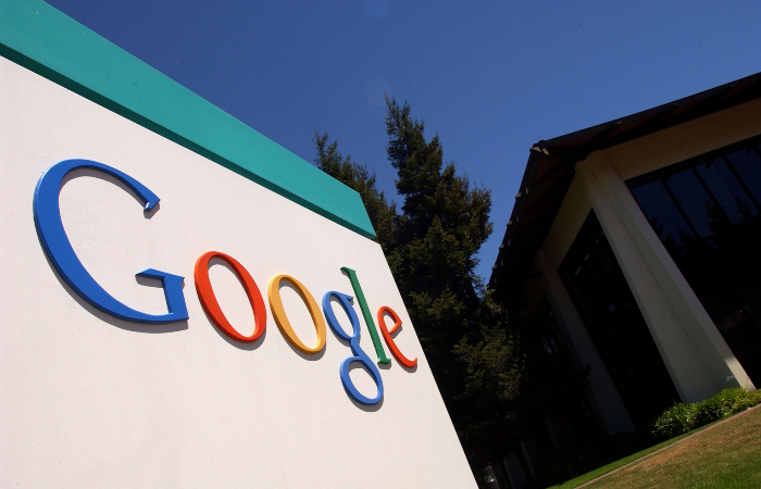 Google отложил возвращение персонала в офис до 18 октября Google отложил возвращение персонала в офис до 18 октября