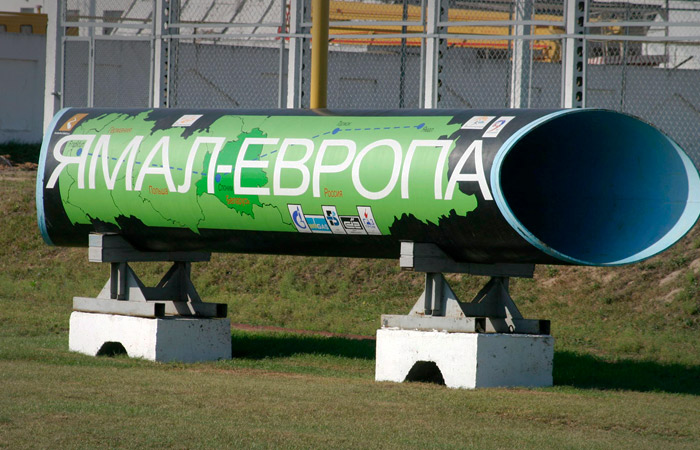 Поток газа по "Ямалу-Европе" упал в полтора раза к уровню вторника Поток газа по "Ямалу-Европе" упал в полтора раза к уровню вторника