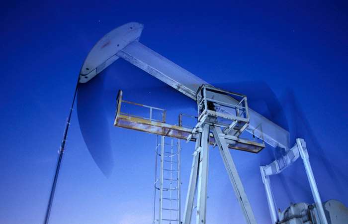 Цены на нефть приблизились к минимуму за три месяца Цены на нефть приблизились к минимуму за три месяца