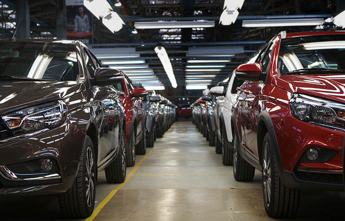 "АвтоВАЗ" возобновил работу линий выпуска Granta и Niva в Тольятти "АвтоВАЗ" возобновил работу линий выпуска Granta и Niva в Тольятти