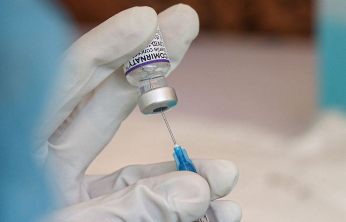 Регулятор США одобрил третью прививку Pfizer людям из категории риска Регулятор США одобрил третью прививку Pfizer людям из категории риска