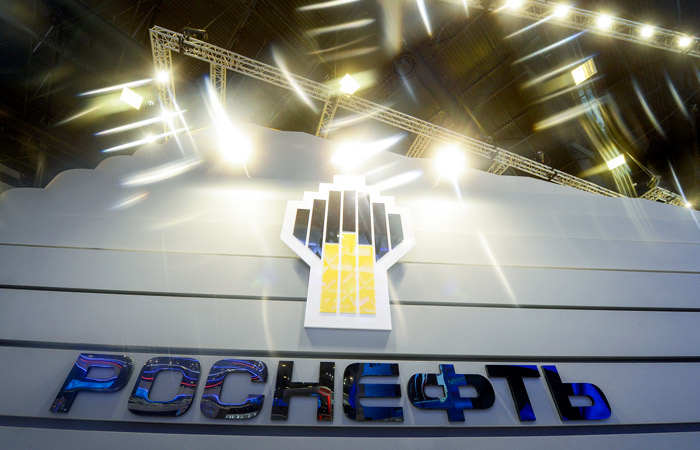 Акционеры "Роснефти" утвердили промежуточные дивиденды в 18,03 руб. на акцию Акционеры "Роснефти" утвердили промежуточные дивиденды в 18,03 руб. на акцию
