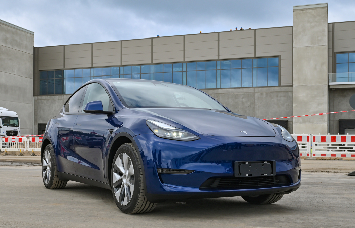Рост продаж Tesla за III квартал превысил ожидания аналитиков Рост продаж Tesla за III квартал превысил ожидания аналитиков