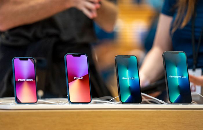 Bloomberg сообщил, что Apple произведет меньше iPhone 13 из-за дефицита чипов Bloomberg сообщил, что Apple произведет меньше iPhone 13 из-за дефицита чипов