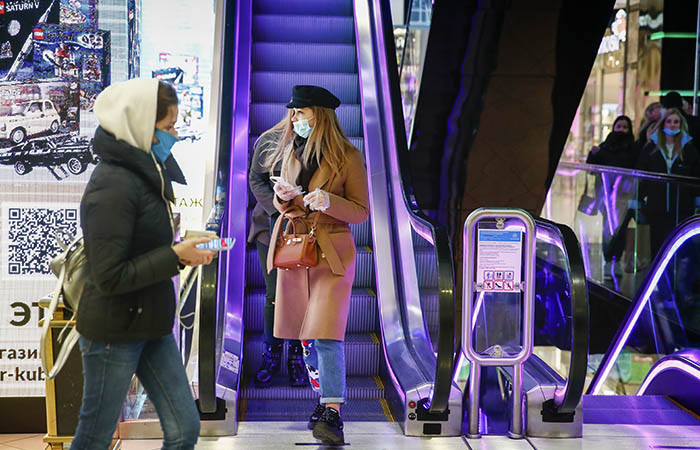 Владельцы ТЦ Москвы предложили профинансировать работу "COVID-патрульных" Владельцы ТЦ Москвы предложили профинансировать работу "COVID-патрульных"