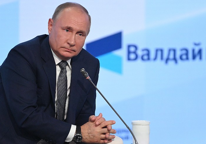 В Кремле отказались считать выступление Путина на "Валдае" конфронтационным В Кремле отказались считать выступление Путина на "Валдае" конфронтационным