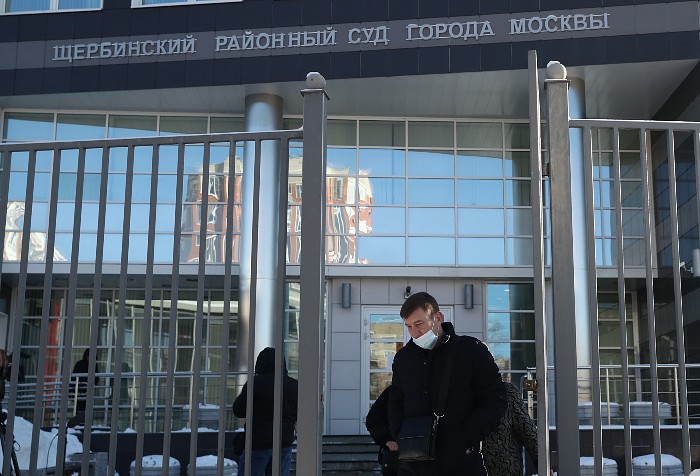 Суд арестовал одного из фигурантов дела о нападении в Новой Москве Суд арестовал одного из фигурантов дела о нападении в Новой Москве