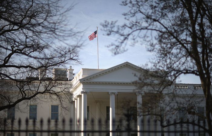 Бывших сотрудников администрации Трампа уличили в злоупотреблении полномочиями Бывших сотрудников администрации Трампа уличили в злоупотреблении полномочиями