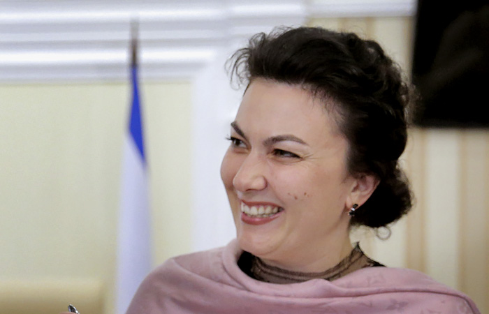 Министр культуры Крыма арестована по обвинению во взятке в 25 млн рублей Министр культуры Крыма арестована по обвинению во взятке в 25 млн рублей