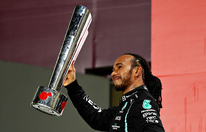 Хэмилтон выиграл Гран-при Катара "Формулы-1"