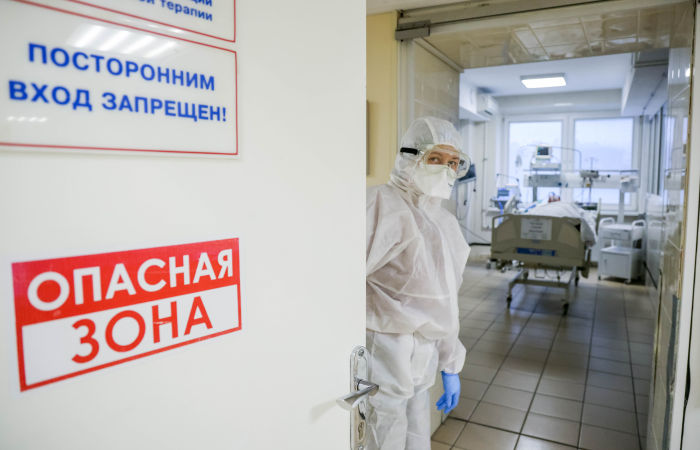 Российские медики пригласили известных противников вакцинации посетить "красные зоны" Российские медики пригласили известных противников вакцинации посетить "красные зоны"