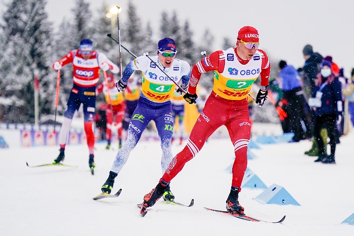 Сборная России по лыжам финишировала второй в мужской эстафете на этапе КМ