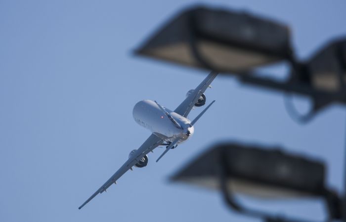 Новый МС-21-300 впервые выполнил полет в штатных условиях гражданского аэропорта Новый МС-21-300 впервые выполнил полет в штатных условиях гражданского аэропорта