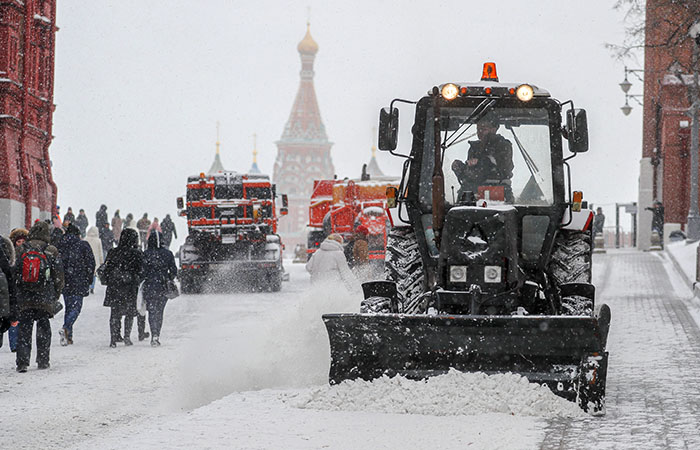 В мэрии ждут, что сильный снегопад в Москве продлится до вечера пятницы В мэрии ждут, что сильный снегопад в Москве продлится до вечера пятницы