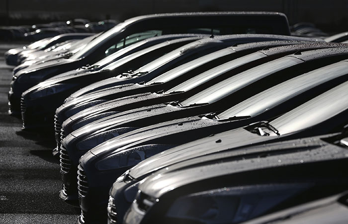 Авторынок вступает в новый год со старыми проблемами. Обобщение Авторынок вступает в новый год со старыми проблемами. Обобщение