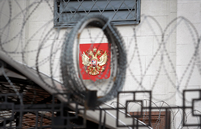 Захарова заявила, что дипломатам РФ на Украине поступают персональные угрозы Захарова заявила, что дипломатам РФ на Украине поступают персональные угрозы
