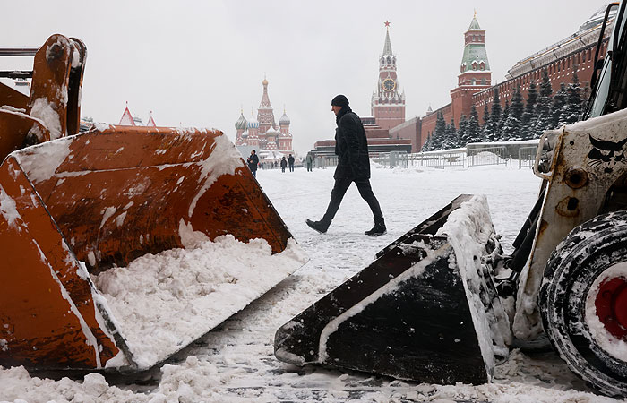Высота снежного покрова в Москве достигла максимальных за зиму 45 см Высота снежного покрова в Москве достигла максимальных за зиму 45 см