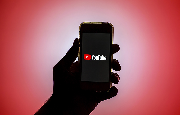YouTube разблокировал каналы "Русского Радио" и группы "Земляне" YouTube разблокировал каналы "Русского Радио" и группы "Земляне"