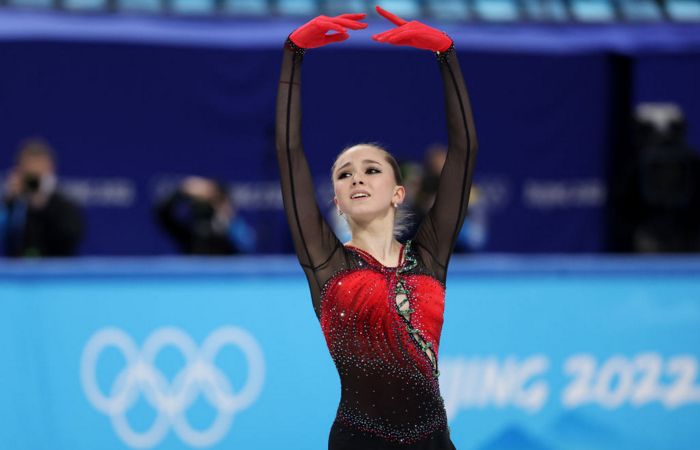 Российские фигуристы завоевали золото Олимпиады в командном турнире