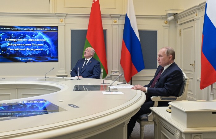 Путин дал старт учениям сил стратегического сдерживания Путин дал старт учениям сил стратегического сдерживания