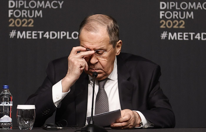 ������ ������ � ��� "�� �� �����, � �� ������" �� ����� �� �� ������������ �����