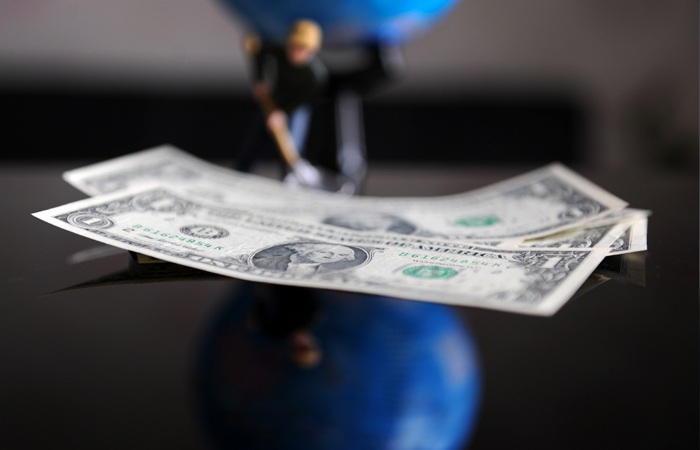 ���� ������� ������� ������������ ��������, ���������� �� 121,5275 ���.