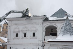 В Пушкинском музее заявили, что горящая усадьба относится к центру Рерихов