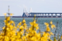 Число машин в очередях к Крымскому мосту превысило 3 тысячи Число машин в очередях к Крымскому мосту превысило 3 тысячи