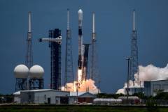  SpaceX        