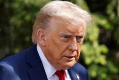 Трамп призвал "всех" эвакуироваться из Тегерана Трамп призвал "всех" эвакуироваться из Тегерана