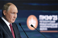 Путин призвал не допустить срабатывания рисков стагнации или рецессии в экономике Путин призвал не допустить срабатывания рисков стагнации или рецессии в экономике