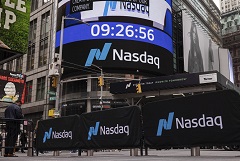 Nasdaq завершил торги небольшим ростом Nasdaq завершил торги небольшим ростом