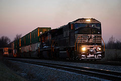 Union Pacific  Norfolk Southern    /  