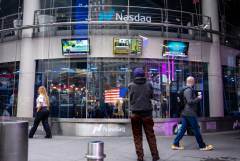    , S&P 500  Nasdaq  