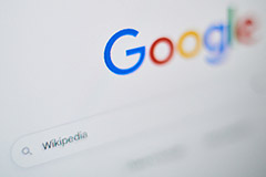 Google  Wikipedia   7  6      