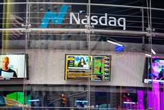  S&P 500  Nasdaq     