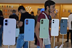 Apple       iPhone 17