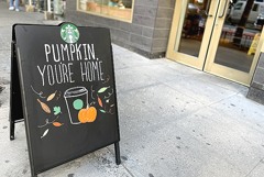 Starbucks  1%    900     