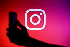 ФАС усмотрела признаки рекламы в "распаковке" косметики в Instagram ФАС усмотрела признаки рекламы в "распаковке" косметики в Instagram