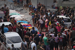 В фавелах Рио-де-Жанейро за два дня полицейской операции погибли от 130 человек В фавелах Рио-де-Жанейро за два дня полицейской операции погибли от 130 человек