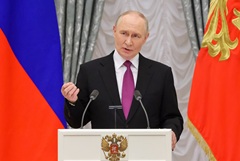 Путин заявил, что "Буревестник" и "Посейдон" обеспечат стратегический паритет на весь XXI век Путин заявил, что "Буревестник" и "Посейдон" обеспечат стратегический паритет на весь XXI век