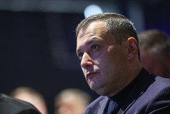 Хинштейн потребовал до конца ноября уволить чиновников с уголовным прошлым Хинштейн потребовал до конца ноября уволить чиновников с уголовным прошлым