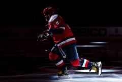 Овечкин забросил 900-ю шайбу в карьере в НХЛ Овечкин забросил 900-ю шайбу в карьере в НХЛ