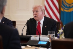 Трамп видит прогресс в украинском урегулировании Трамп видит прогресс в украинском урегулировании