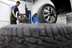 Подмосковным водителям рекомендуют сменить летнюю резину на зимнюю Подмосковным водителям рекомендуют сменить летнюю резину на зимнюю