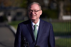 Главным претендентом на пост главы ФРС является экономический советник Белого дома Хассетт Главным претендентом на пост главы ФРС является экономический советник Белого дома Хассетт