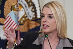 Перехваченный американцами танкер перевозил нефть из Венесуэлы и Ирана Перехваченный американцами танкер перевозил нефть из Венесуэлы и Ирана